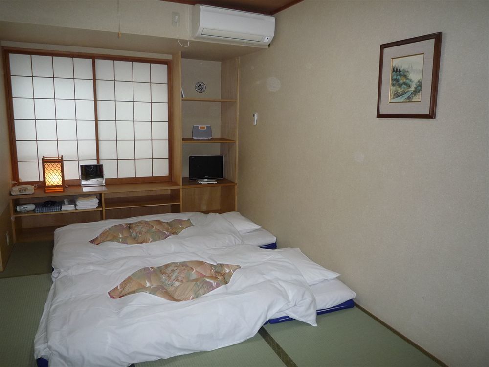 Annex Katsutaro Ryokan Tokyo Luaran gambar