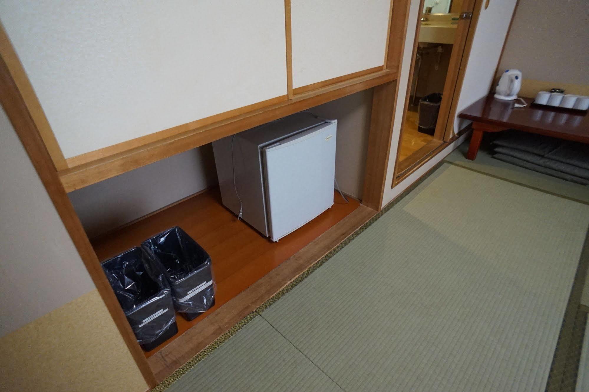 Annex Katsutaro Ryokan Tokyo Luaran gambar
